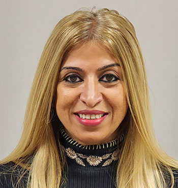 Veena Dandwani, Office Assistant